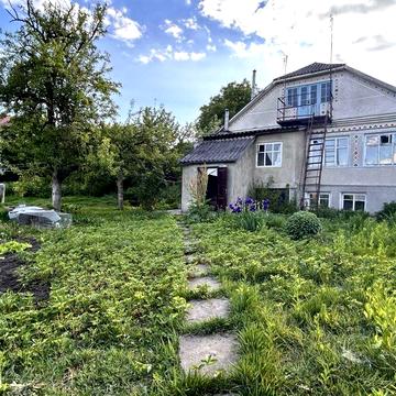 Продам будинок з великою територією