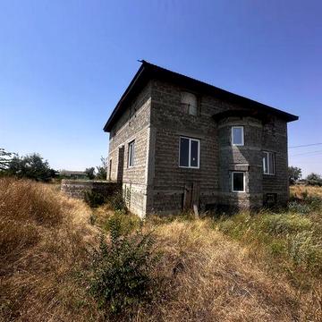 Дом добротный Александровка