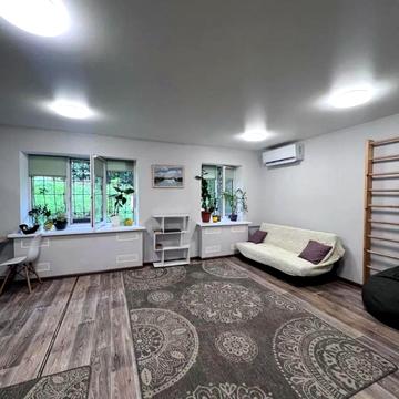 Остапа Вишні вул., 3
