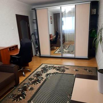 Оренда однокімнатної квартири на довготривалий термін  район мототреку