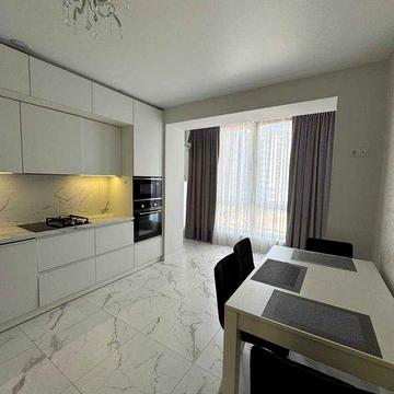 Оренда 2 кімнатної квартири у житловому комплексі Княгинин.