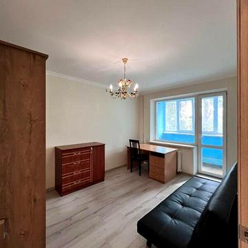 Продаж 3к Квартира Набережна Перемоги вулиця