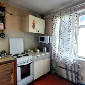 Москалівська вул. (Жовтневої Революції), 7
