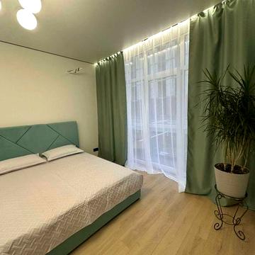 Сучасна квартира з ремонтом і власним двориком у Святопетрівському ЖК Санвіл парк