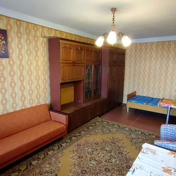 проспект Володимира Івасюка, 9
