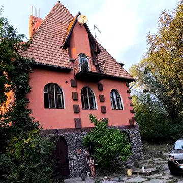 вишнева