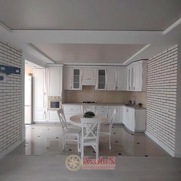 Академіка Сахарова вул., 16а