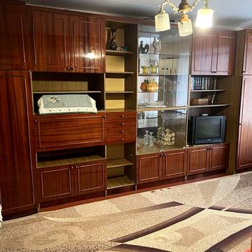 Довгострокова оренда 3к Квартира Левка Лук’яненка (Ватутіна) вулиця