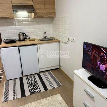 Здається квартира студія біля ТРЦ Французького бульвару Михайлика
