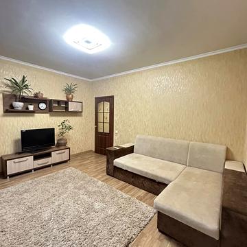 Соборна вул., 1