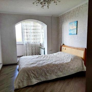 Олега Антонова вул. (Карла Маркса), 27