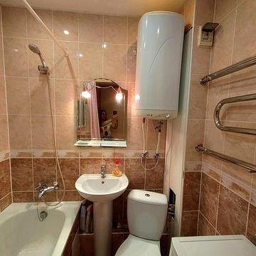 LS-19  Продам 1 кім. квартиру біля метро Перемога