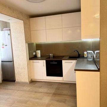 Продам хорошую квартиру в центре