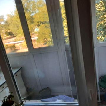 2 к/к біля Дитячої обласної лікарні