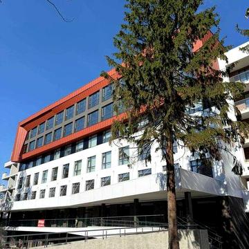 Продаж 3-кім квартири з терасою у будинку преміум-класу ЖК Зелена-111 ЖК Зелена-111