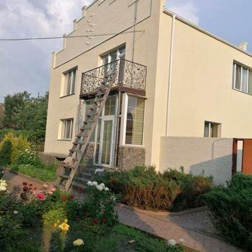 Продам шикарний будинок