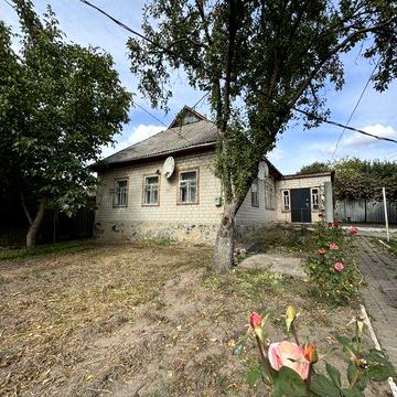 Продаж ДВОХ будинків на одній ділянці