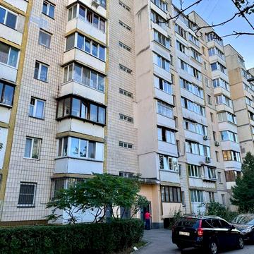 Продаж 3к. квартири вул.Прилужна 10. ст.м. Академмістечко - 900 метрів