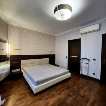 Культури вул., 22б