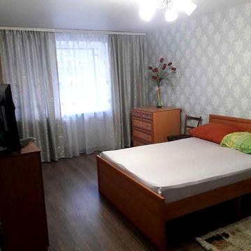 Оренда  квартири в Херсоні . Перший поверх . Все в наявності .