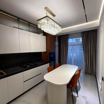 Продаж шикарної 3 кім квартири у самому серці Ужгорода