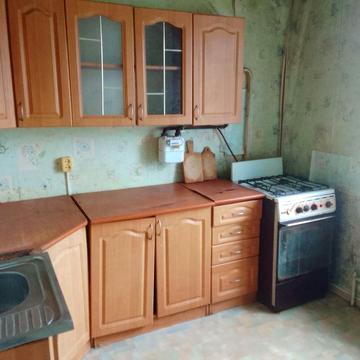 Продам простору 1 кімнатну квартиру в центрі міста Узина