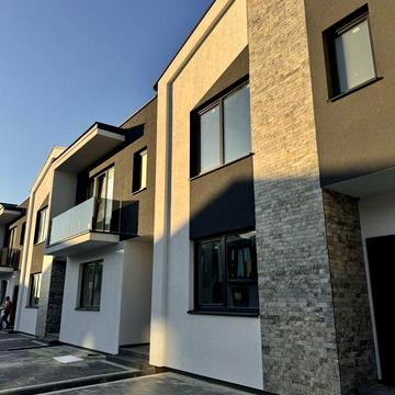 Продаж сучасних котеджів, «New Village».