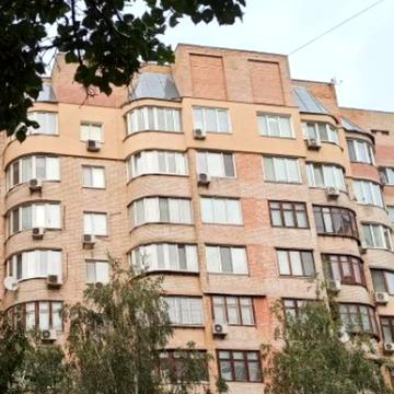 Вацлава Гавела бульв. (Івана Лепсе), 34-Б