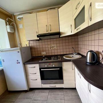 Довгострокова оренда 2к Квартира Віталія Бохонка (Чайковського) вулиця