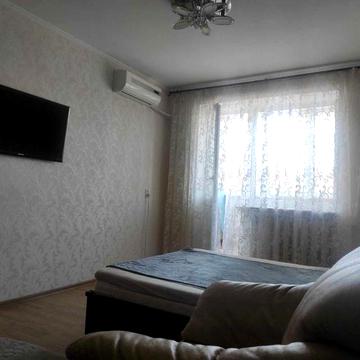 Сдам хорошую 1-комн. квартиру в Соломенском р-не ул.Ушинского 25А