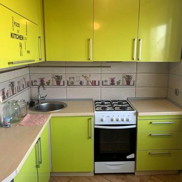 Продам 2-х к кв чешка Академика Павлова 140