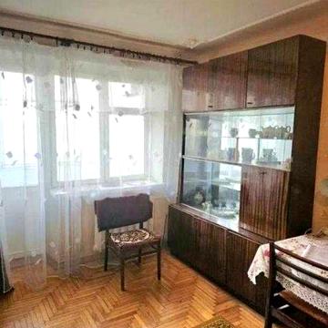 Продам 1к. кв. улучшенной планировки на Одесской