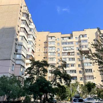 Драгоманова вул., 5