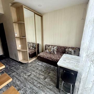 Білобровський пров., 5