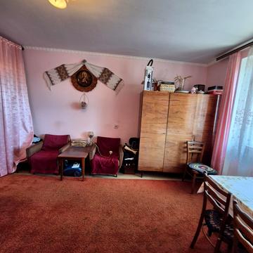 Парусна вул. (Героїв Сталінграду), 16