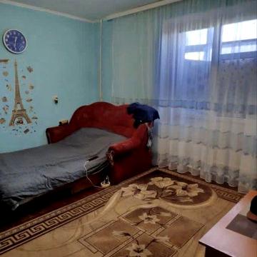 Продається малосімейка