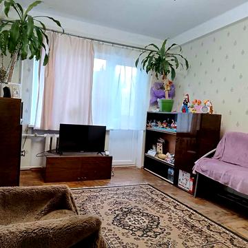 2-х к. квартира в тихому центрі Олександрівського р-ну