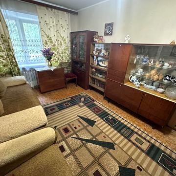 Кропивницького вул., 1