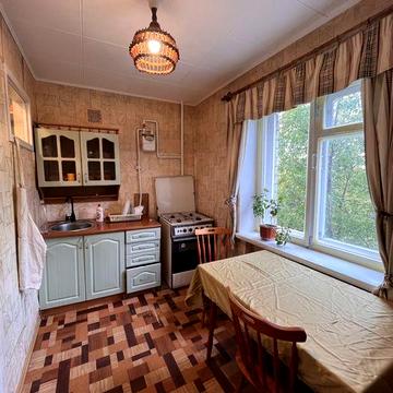 Продам 3к квартиру возле ТЦ Дафи