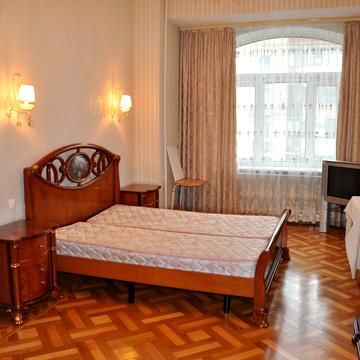 Січових Стрільців вул. (Артема), 40