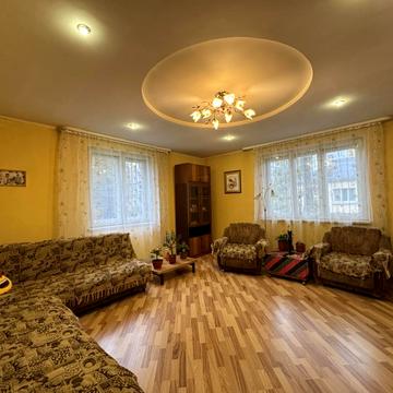 Короля Данила вул., 38