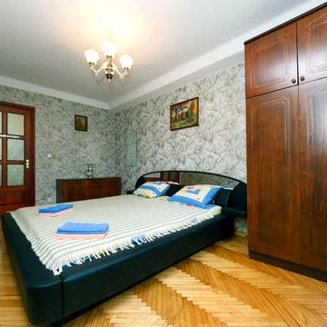 Чоколівський бульв., 11