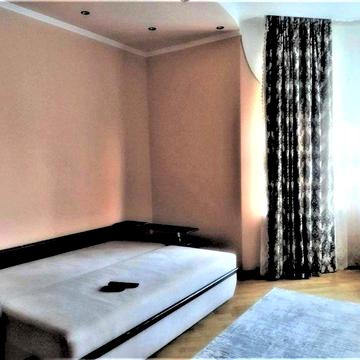 Продам 2-кімнатну квартиру в новобудові на Сихові