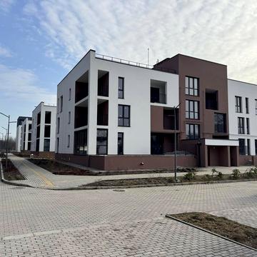 Героїв України вул., 7В
