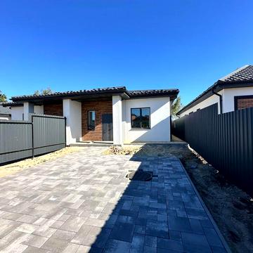 Продам Дуплекс в Чудовій Локації. Ділянка 2.5 соток. Газ. Готові Доки.