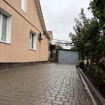 Продам частину будинку на Кущівці
