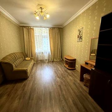 Здам в оренду 3 кімнатну квартиру район центру .