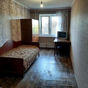 Івана Каркача бульв., 77