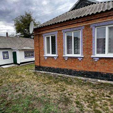 Продається будинок  в  селищі Чутове