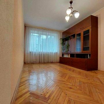 Затишна трикімнатна квартира у Луцьку!